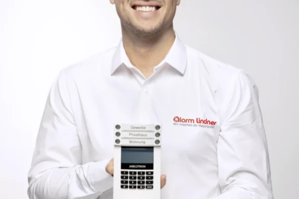 alarm-lindner_13-1-scaled-683x1024
